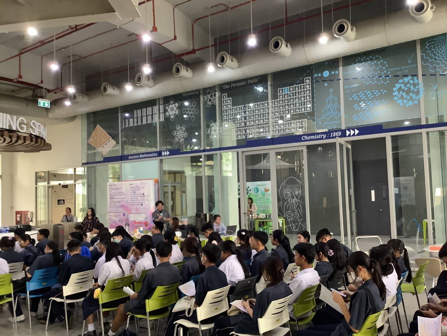 คณะวิทยาศาสตร์ KMUTT ต้อนรับนักเรียนโรงเรียนบางปะกอกวิทยาคมในกิจกรรม Tour KMUTT พร้อมโปรโมทหลักสูตรภาควิชาฟิสิกส์